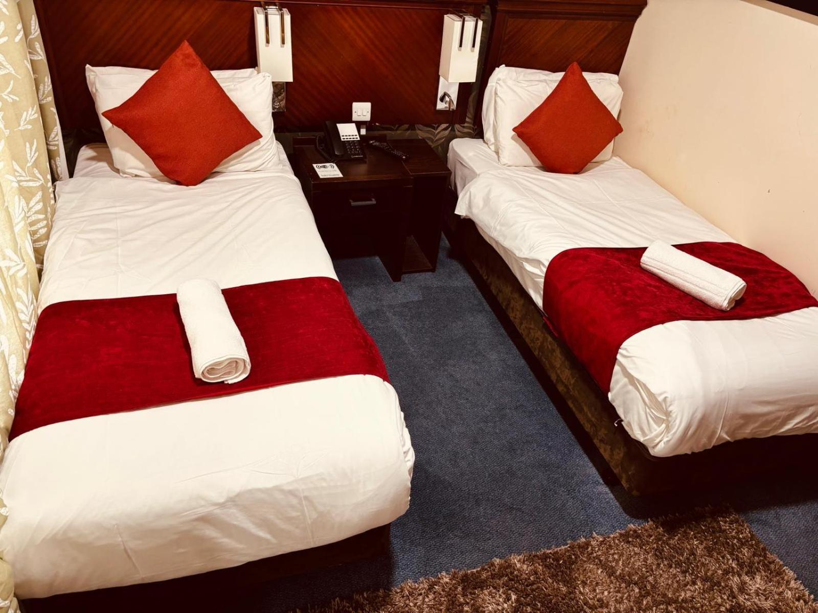 Hotel Acorn Gatwick & Parking Horley