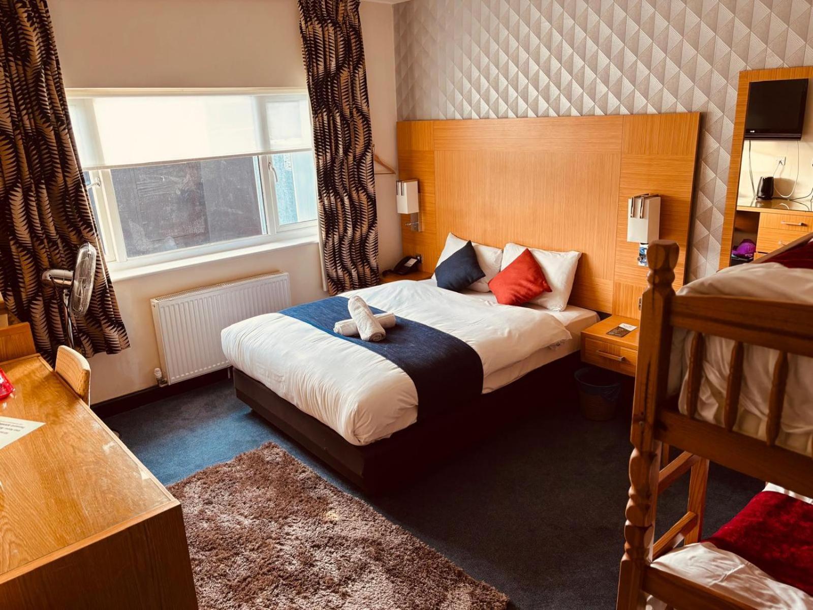 Acorn Gatwick & Parking Hotel Horley
